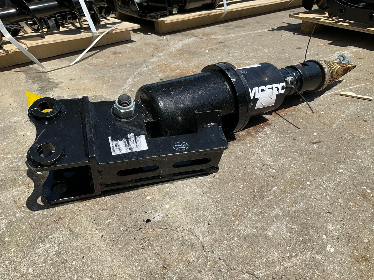 UNUSED 2024 VICSEC HYDRAULIC WOOD DRILL, FITS 1-3TON EXCAVATOR, 20967