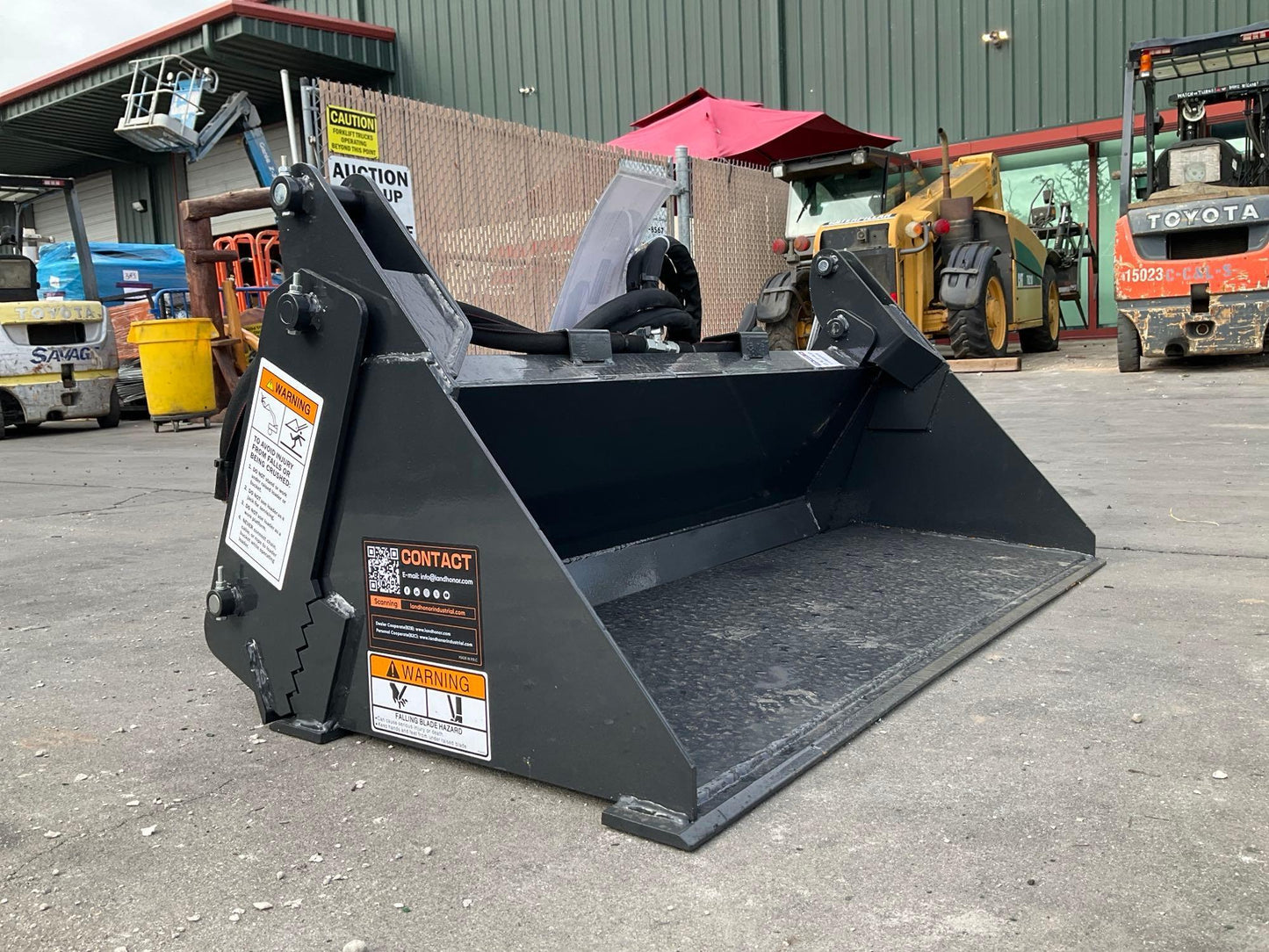 UNUSED 2024 WOLVERINE MINI COMBINATION BUCKET ATTACHMENT MODEL MCB-11-48W FOR SKID STEER, APPROX 48i 21742