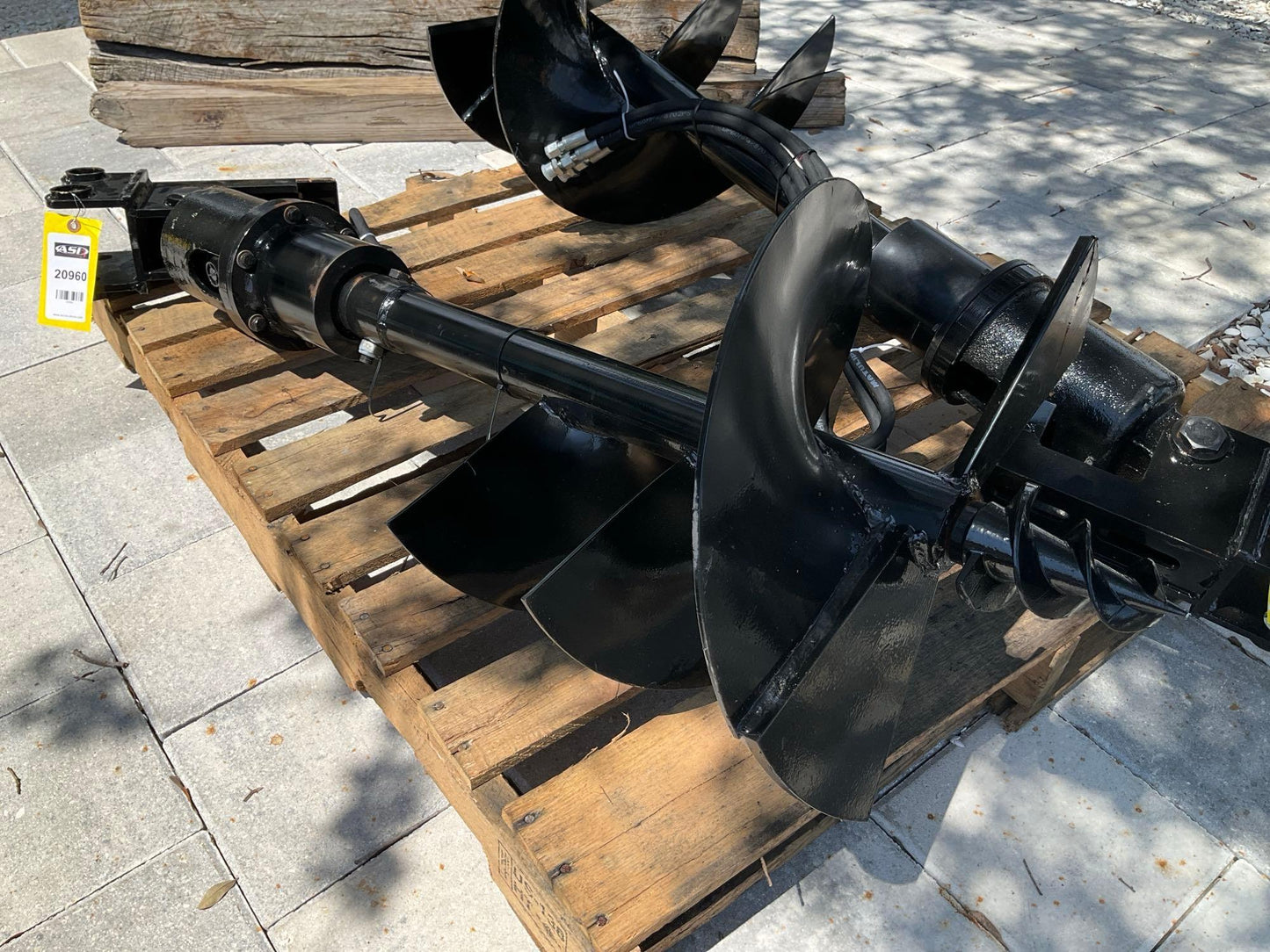 ( 1 ) UNUSED 2024 VICSEC AUGER ATTACHMENT FOR MINI EXCAVATOR, APPROX 16in DIA, 20960