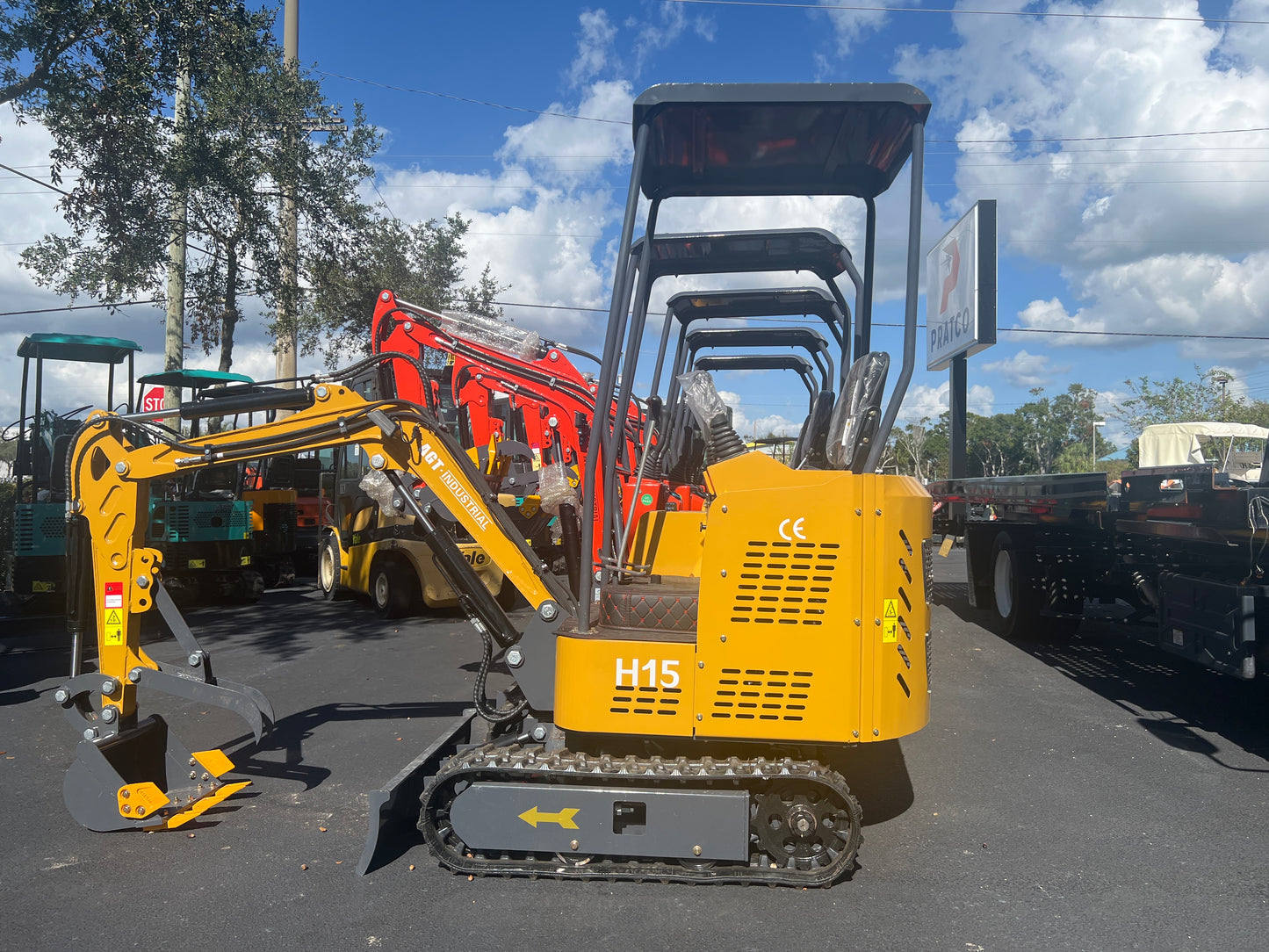 2024 AGT H15 EXCAVATOR, RUBBER TRACKS, PUSH BLADE, BUCKET, 21531