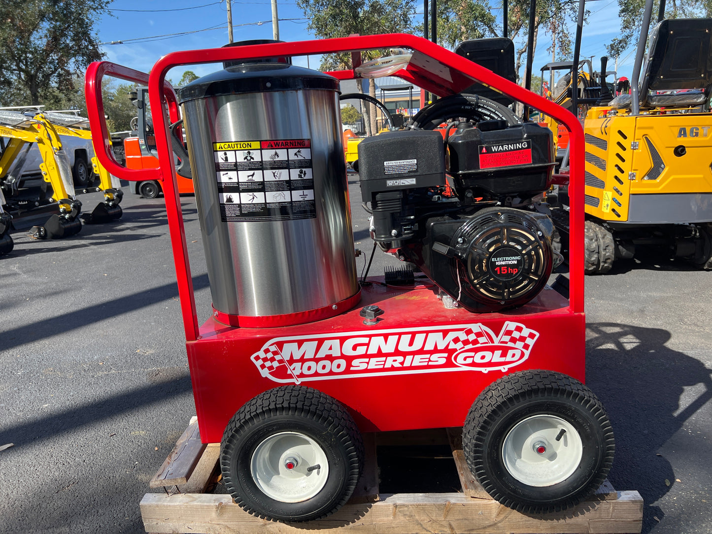 UNUSED 2024 MAGNUM 4000 SERIES GOLD HOT WATER PRESSURE WASHER,DIESEL GAS POWER, ELECTRIC START, 20070