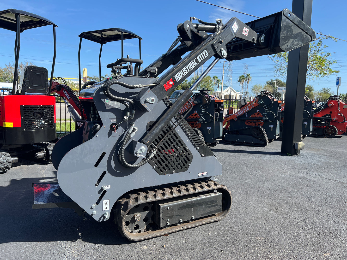 2024 AGROTK MINI SKID STEER LOADER MODEL AGT-KTT230, GAS POWERED, ELECTRIC START, 20662