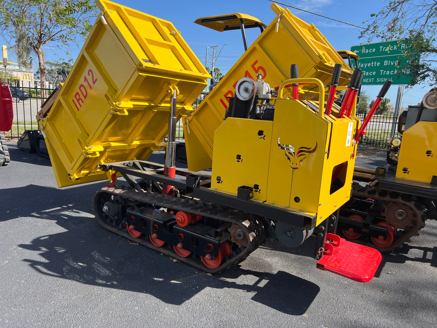 UNUSED 2024 IRD DUMPER CRAWLER TRANSPORTER MODEL IRD12 , GAS POWERED, 13.5HP, TOOL BAG INCLUDED, 21360