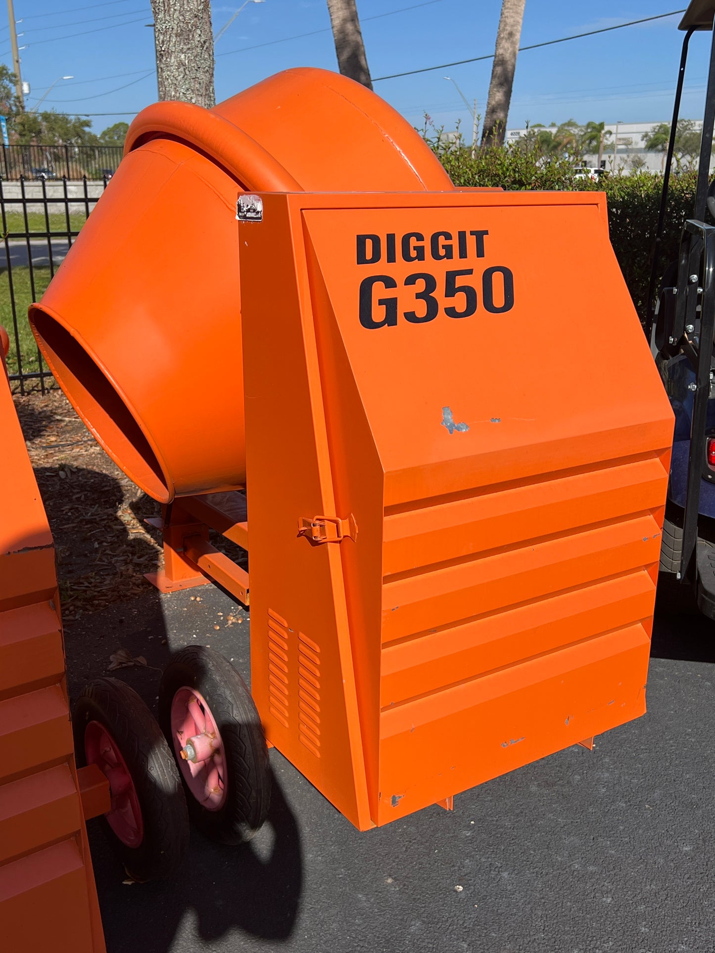 UNUSED 2023 DIGGIT INDUSTRIAL CONCRETE MIXER MODEL G350, GAS POWERED, 18686