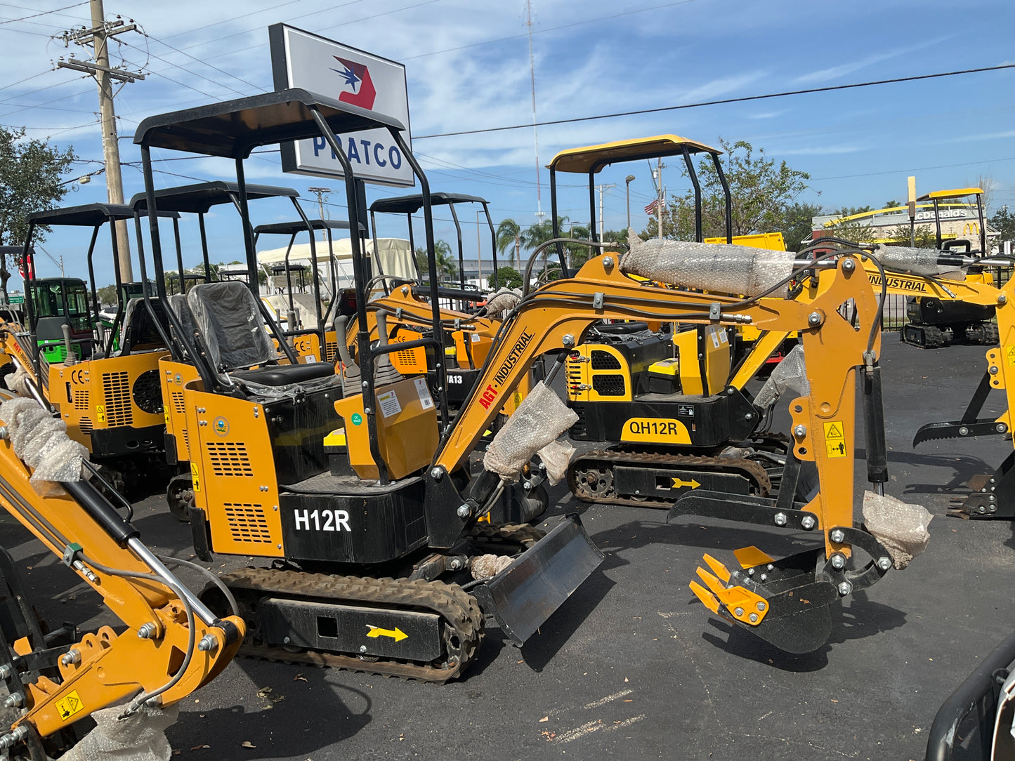 2024 AGT H12R EXCAVATOR, RUBBER TRACKS, AUX. HYDRAULICS, BUCKET, MANUAL THUMB, PUSH BLADE, 21528