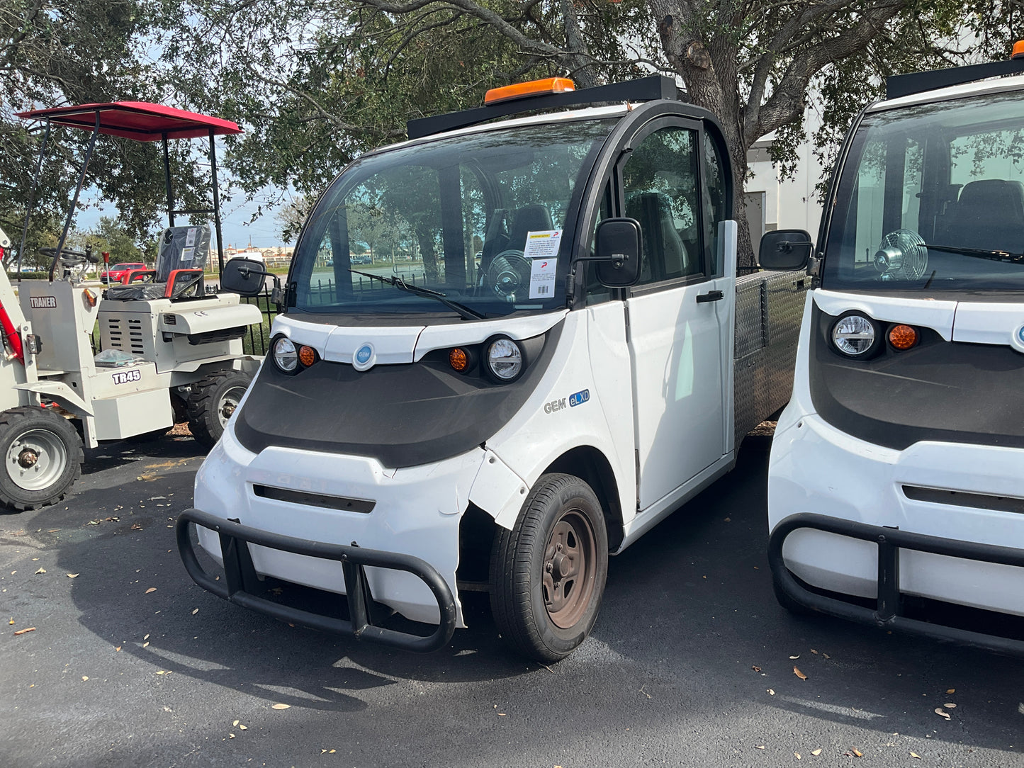 2018 GEM EL XD ELECTRIC CART MODEL LSV/VBV WITH UTILITY BED, APPROX 48 VOLTS, ENCLOSED CAB, 21036