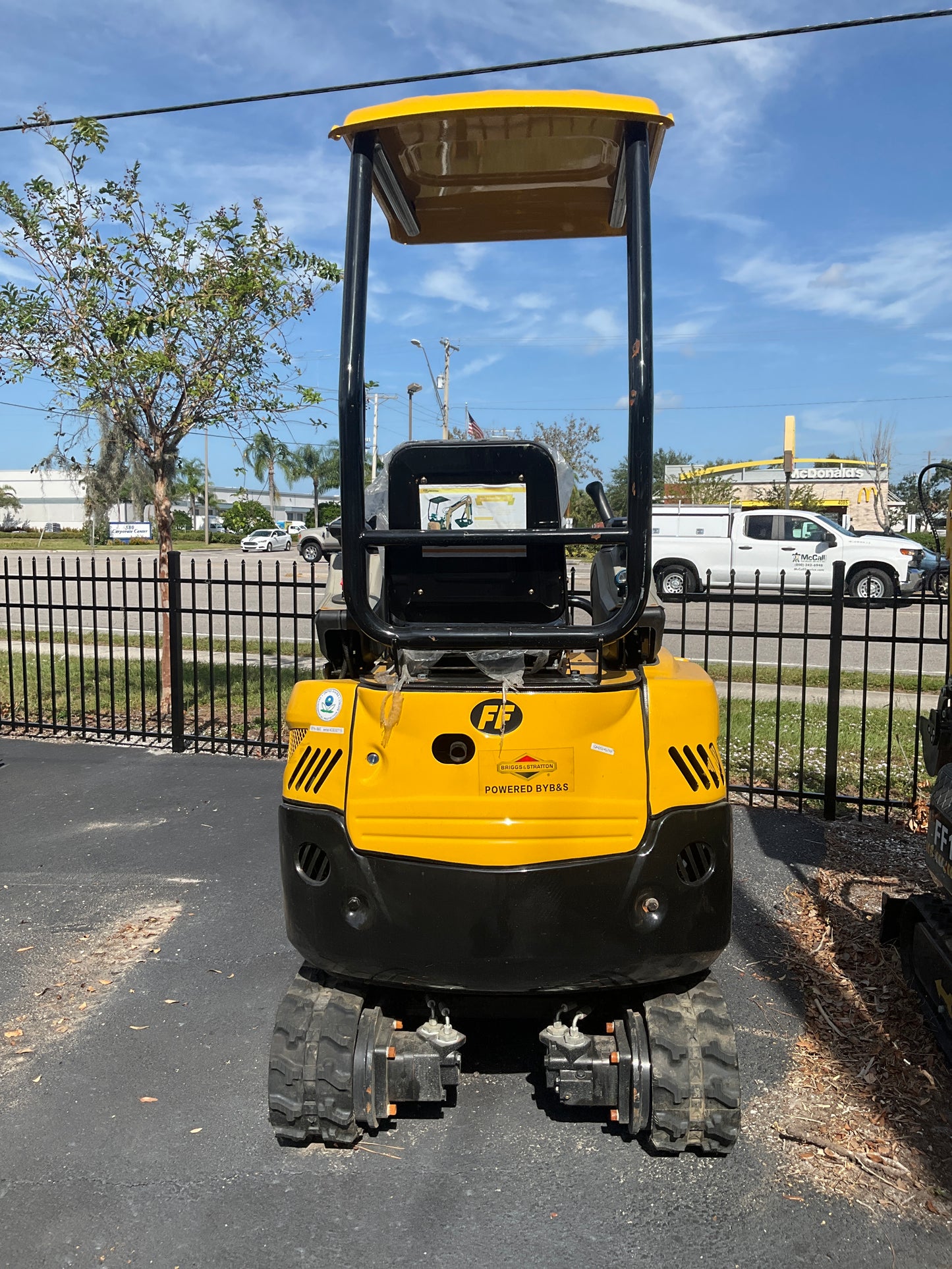 UNUSED 2024 FF INDUSTRIAL FF15 MINI EXCAVATOR, 16" BUCKET, AUX. HYDRAULICS, RUBBER TRACKS, 21244