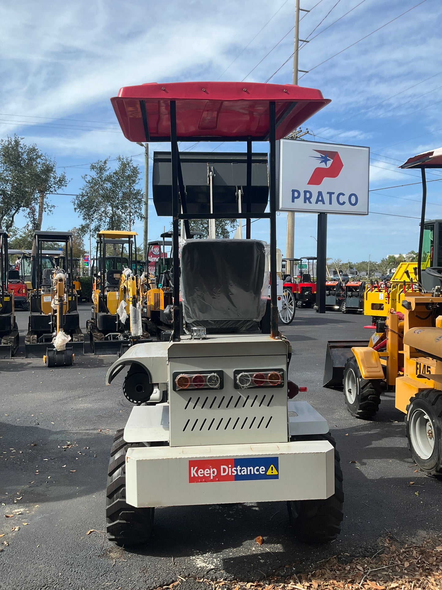 UNUSED 2024 TRANER TR45 WHEEL LOADER, GAS POWERED, BUCKET APPROX 40in W, 20932