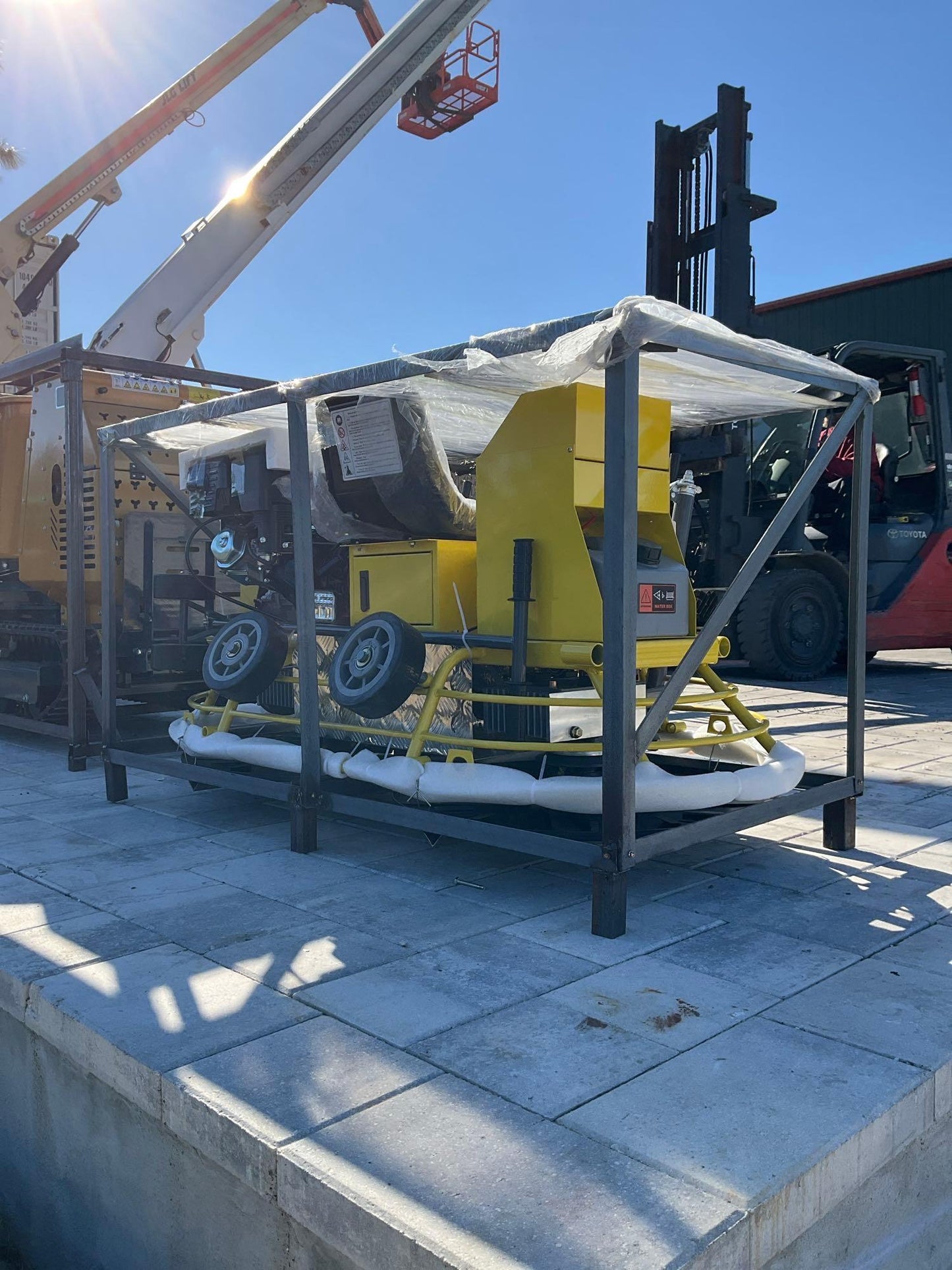 UNUSED RIDE ON POWER TROWEL MODEL 80R 3345, GAS POWERED, APPROX 13 HP 23470